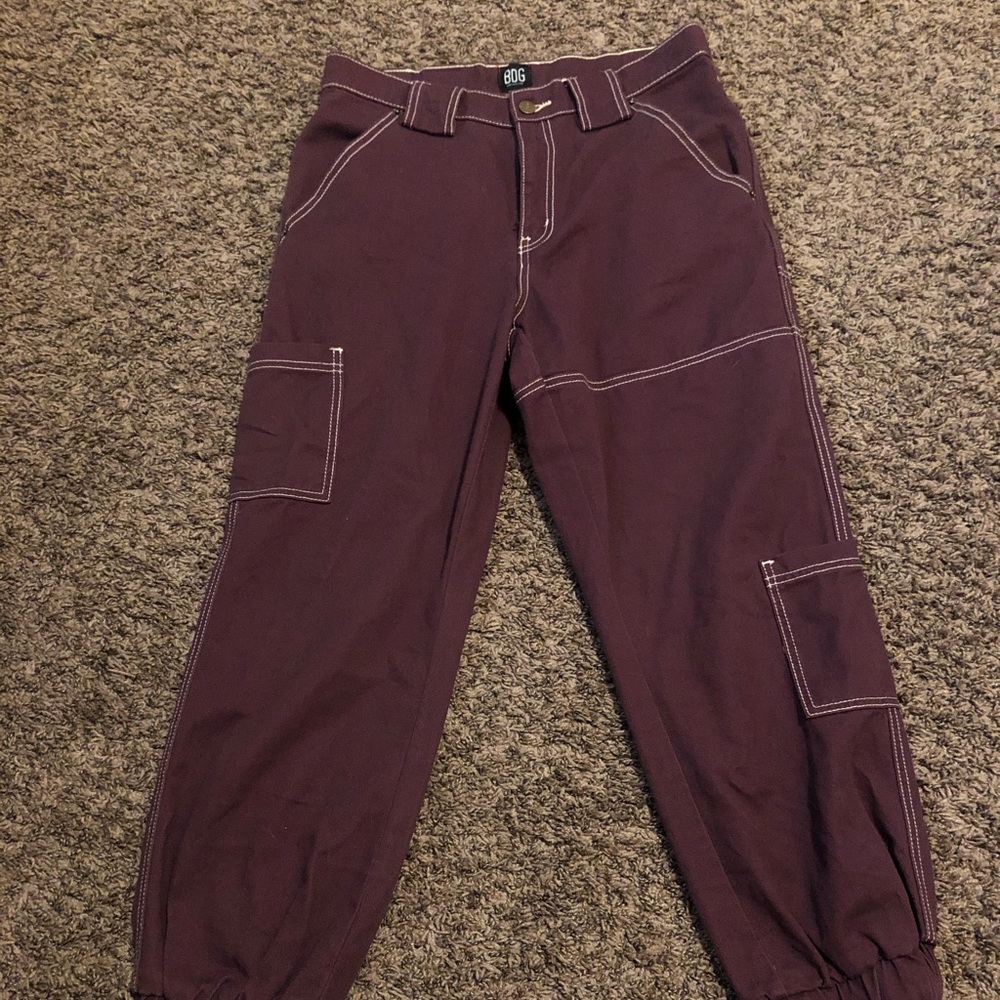 ✨✨ UO Cargo Pants ✨✨